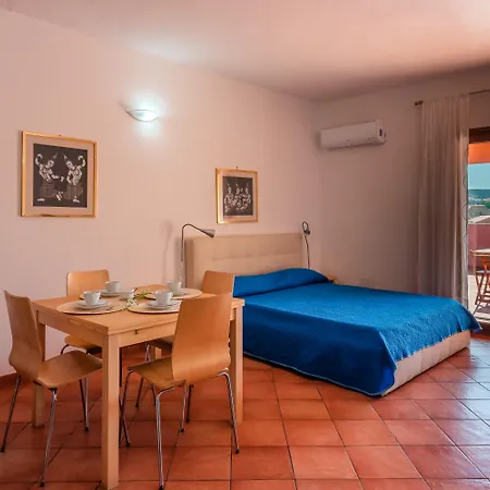 Ξενοδοχείο με διαμερίσματα Cristal Blu Santa Teresa Gallura