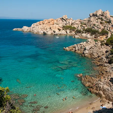 Cristal Blu Ξενοδοχείο με διαμερίσματα 4*
