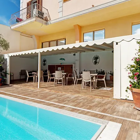 Cristal Blu Santa Teresa Gallura