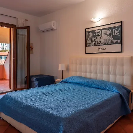 아파트호텔 Cristal Blu 4*