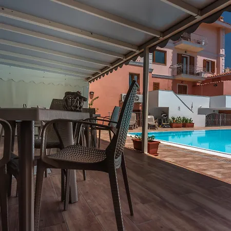 Apartmanhotel Cristal Blu Santa Teresa Gallura