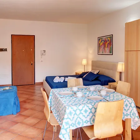 Cristal Blu Aparthotel 4*
