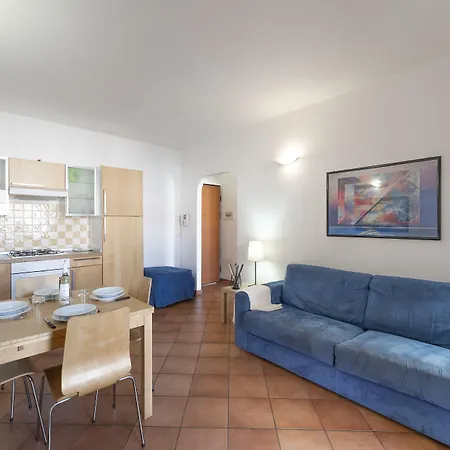 Hotel apartamentowy Cristal Blu 4*